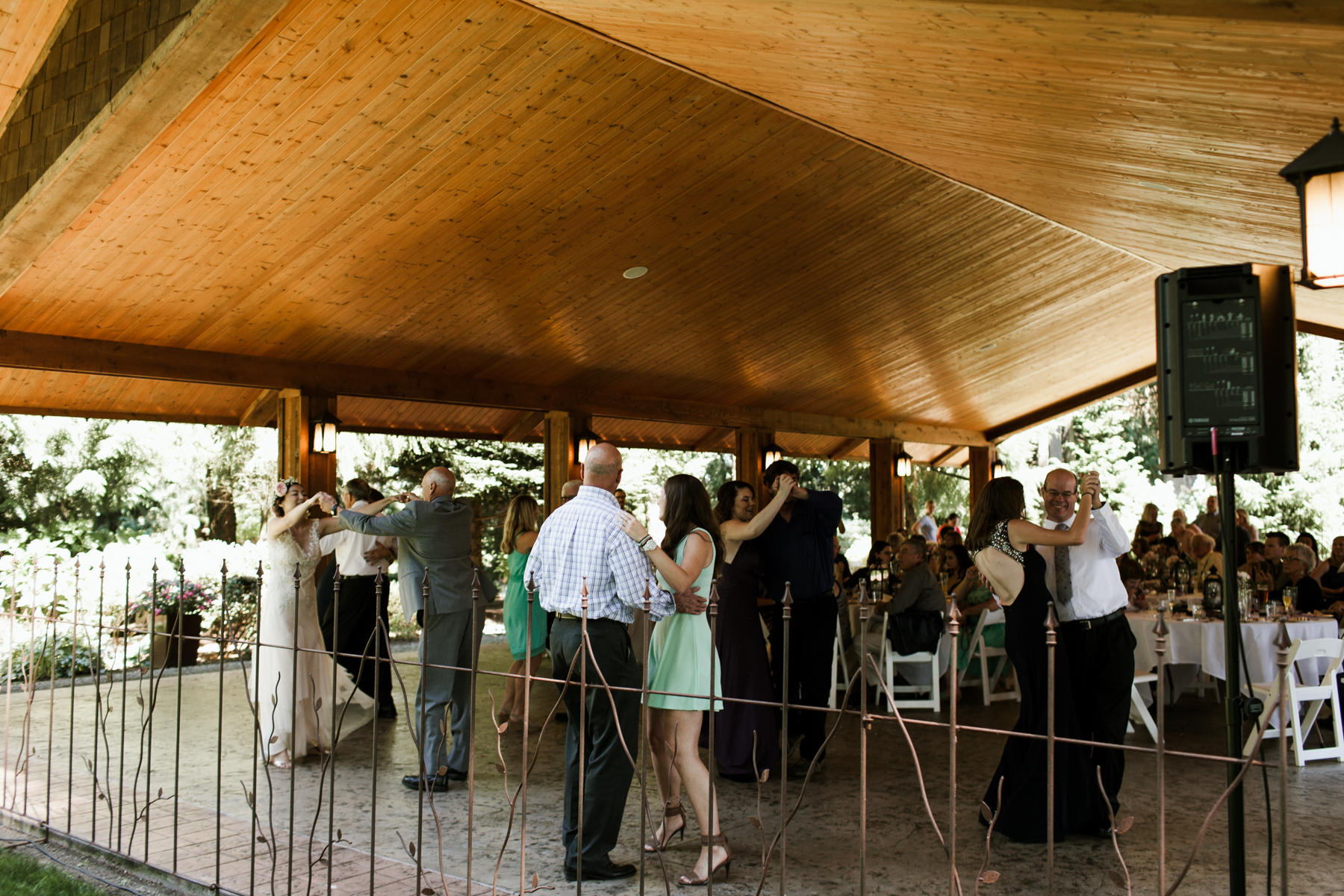 pnw seattle wedding photographer evergreen gardens ferndale