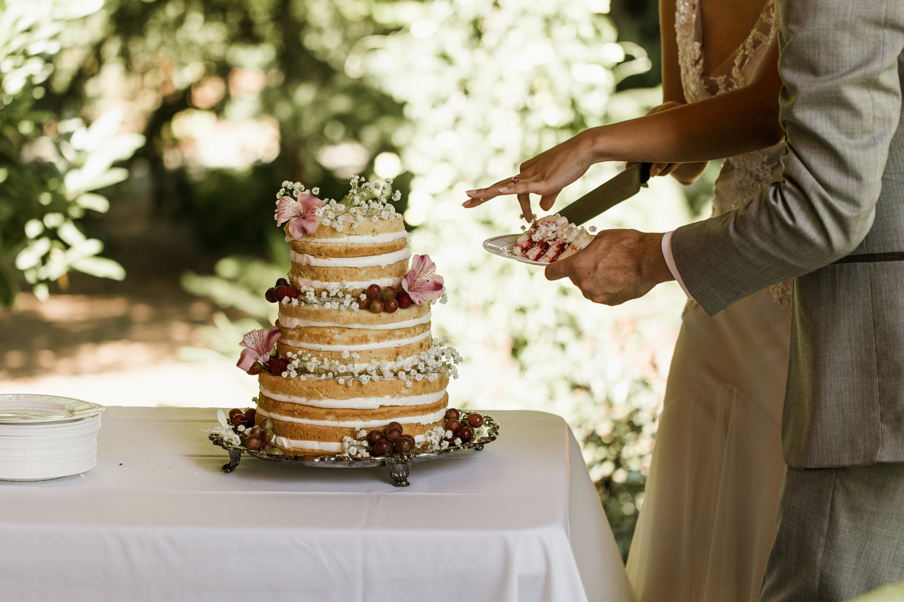 pnw seattle wedding photographer evergreen gardens ferndale
