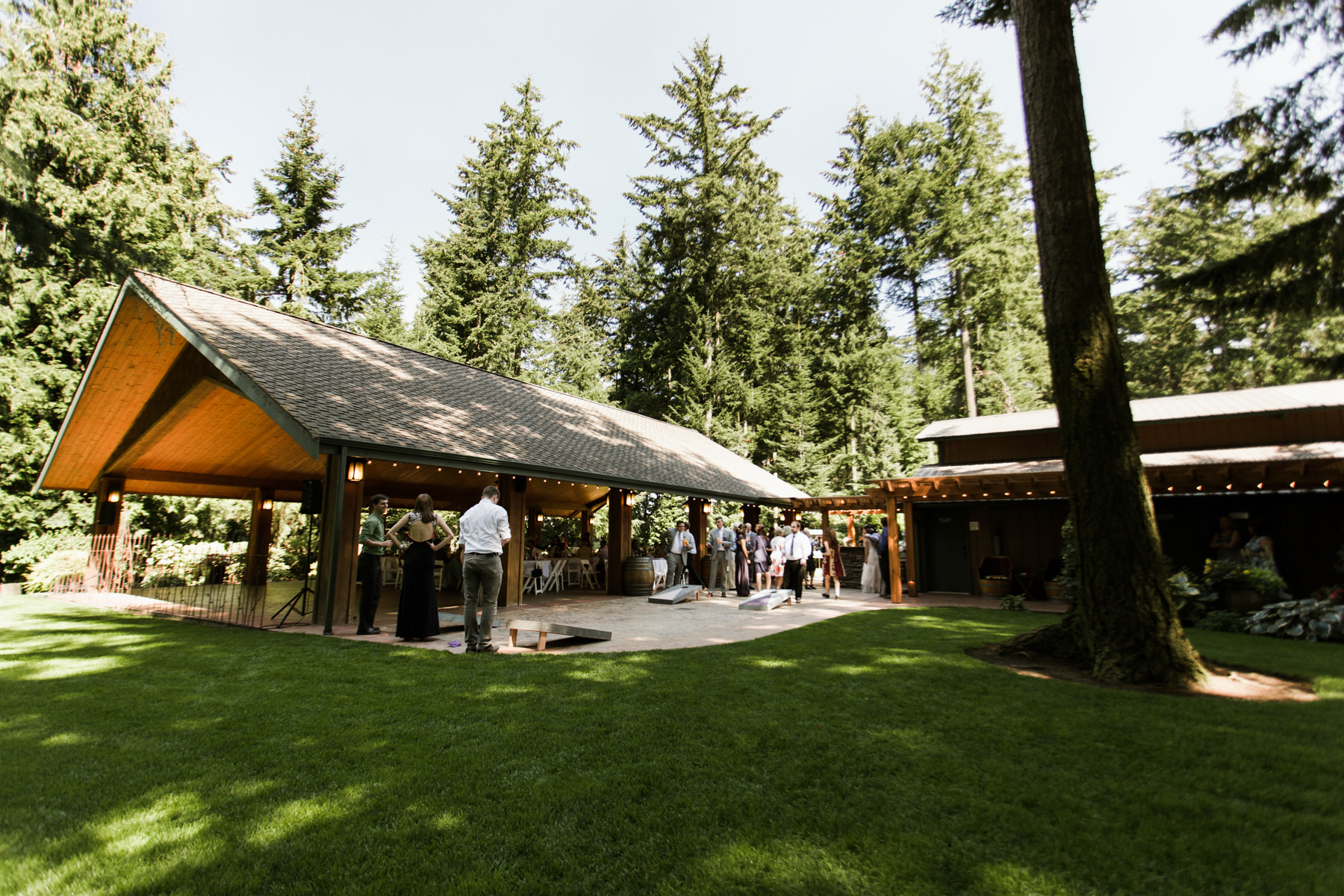pnw seattle wedding photographer evergreen gardens ferndale