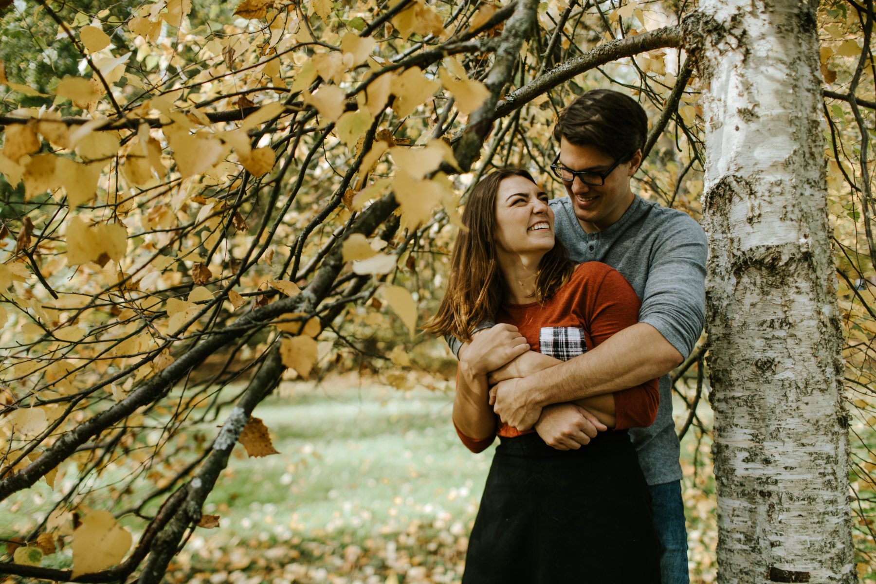 seattle wedding photographer fall washington park arboretum engagement