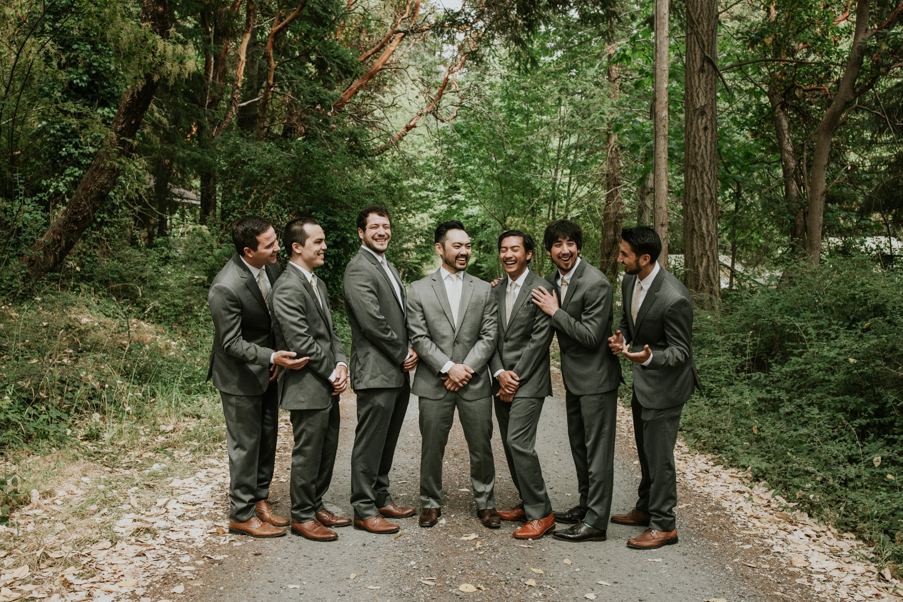 seattle wedding photographer cute groomsmen photo