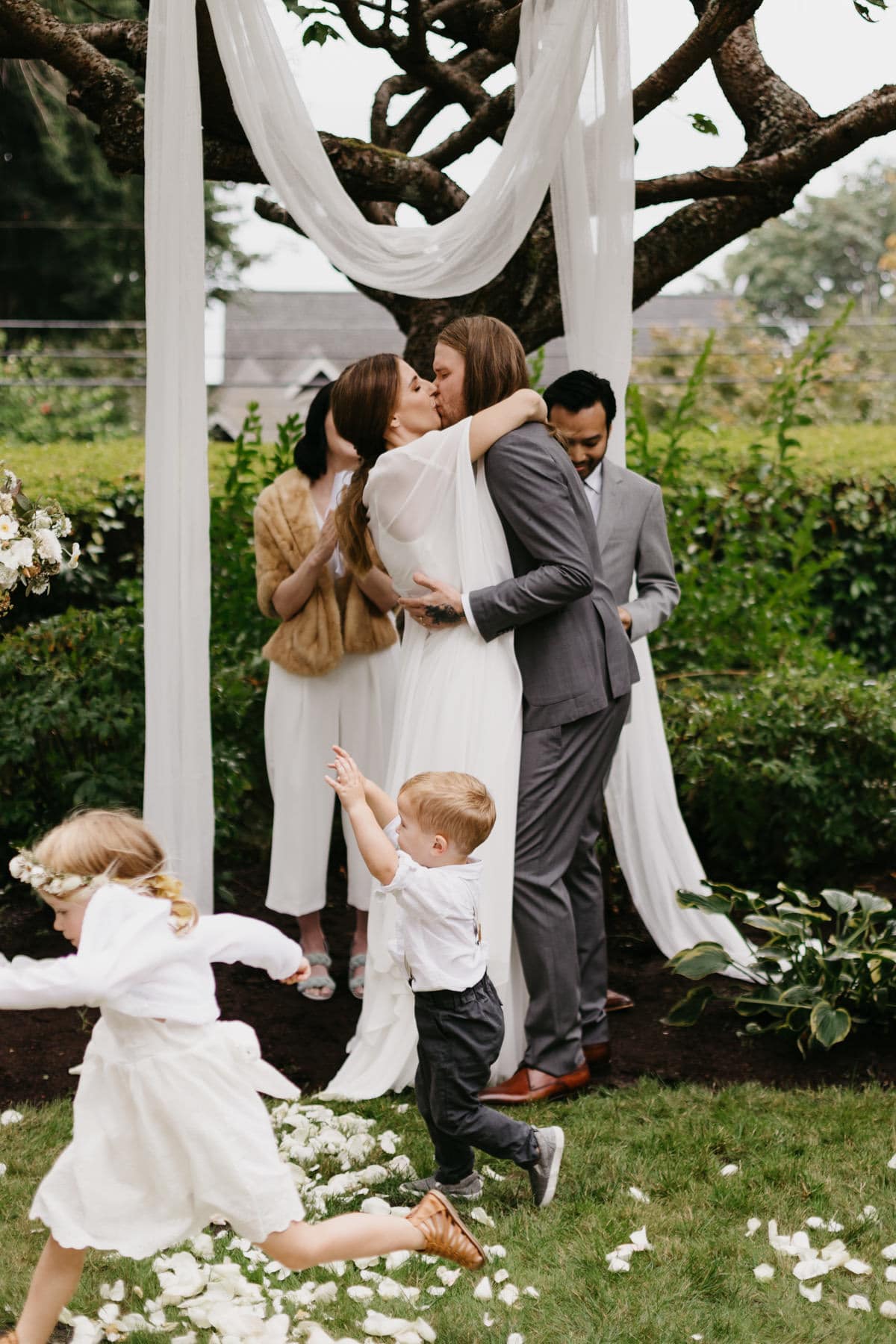 small backyard wedding seattle