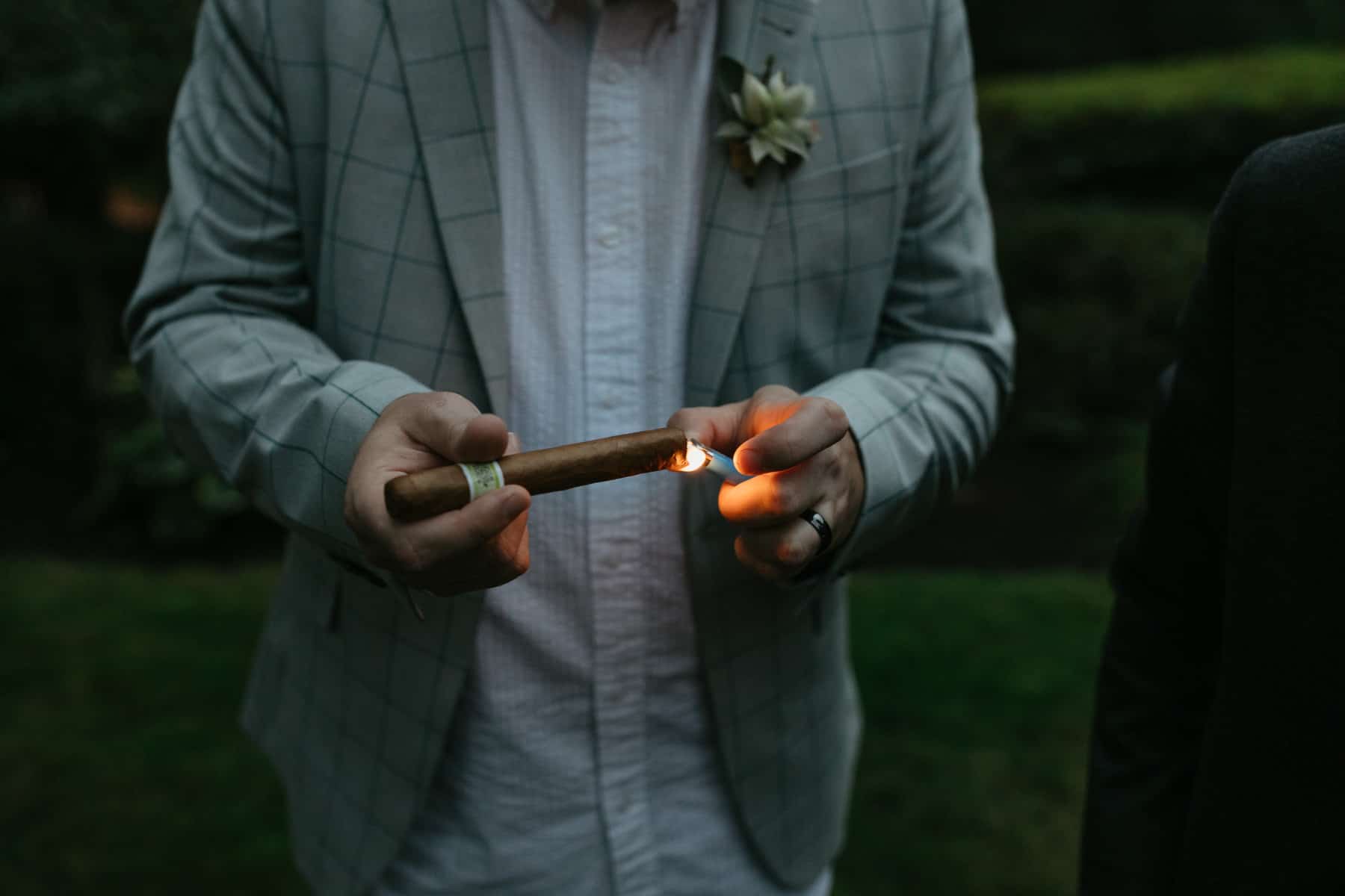 small backyard wedding seattle