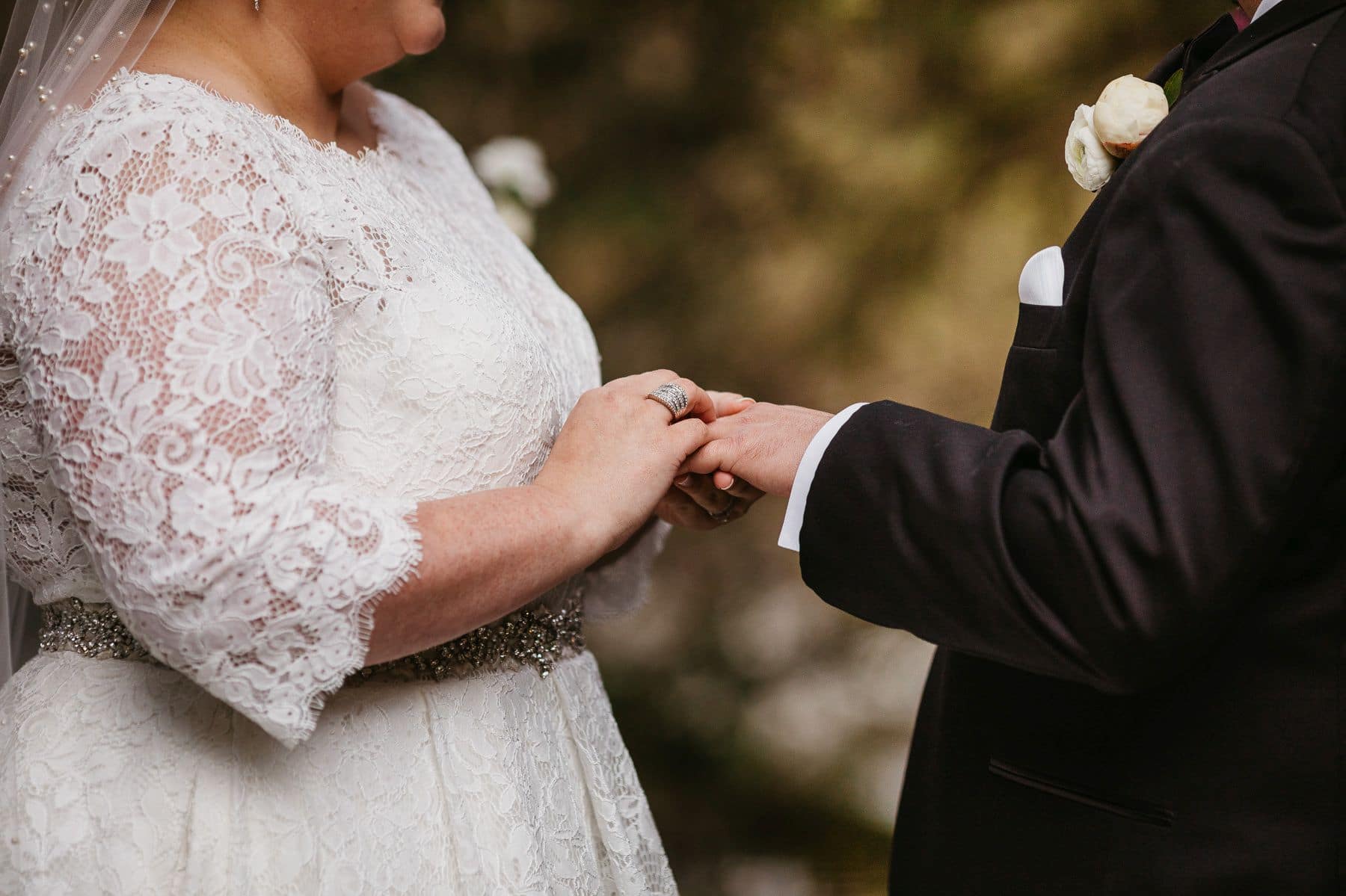 treehouse point wedding in winter 1