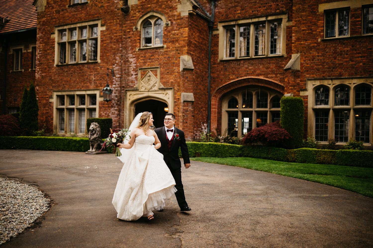thornewood castle wedding portrait