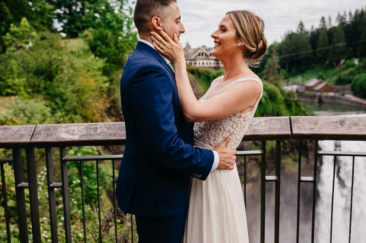 salish lodge wedding at snoqualmie falls