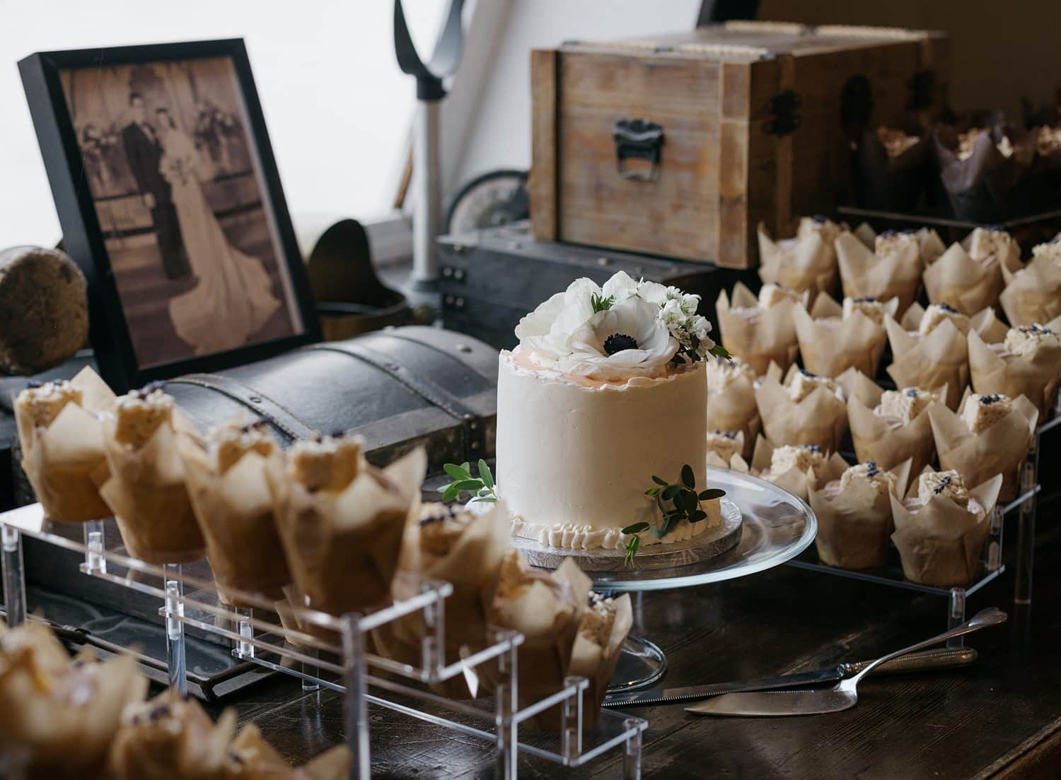 rainy mv skansonia wedding in may seattle