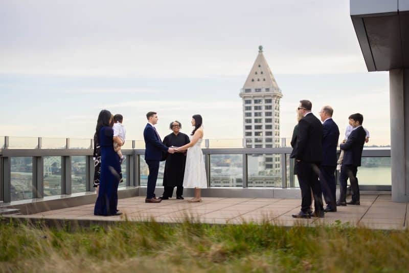 seattle courthouse wedding rooftop smith tower